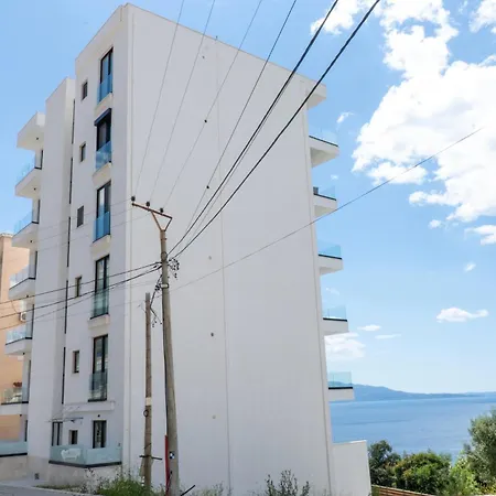 Panorama Pool Duplex 1 * Sarande